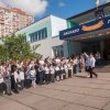 Завідувачка кафедри китайської мови і перекладу на Останньому дзвонику у ліцеї №170
